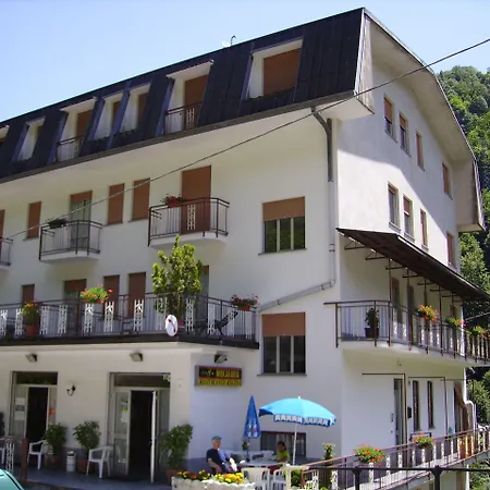 Отель Ristorante Regina Bognanco